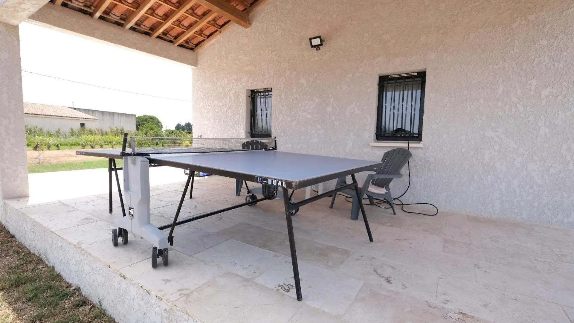 Camargue Family Retreat: Charming House with Pool near Arles Center Villa